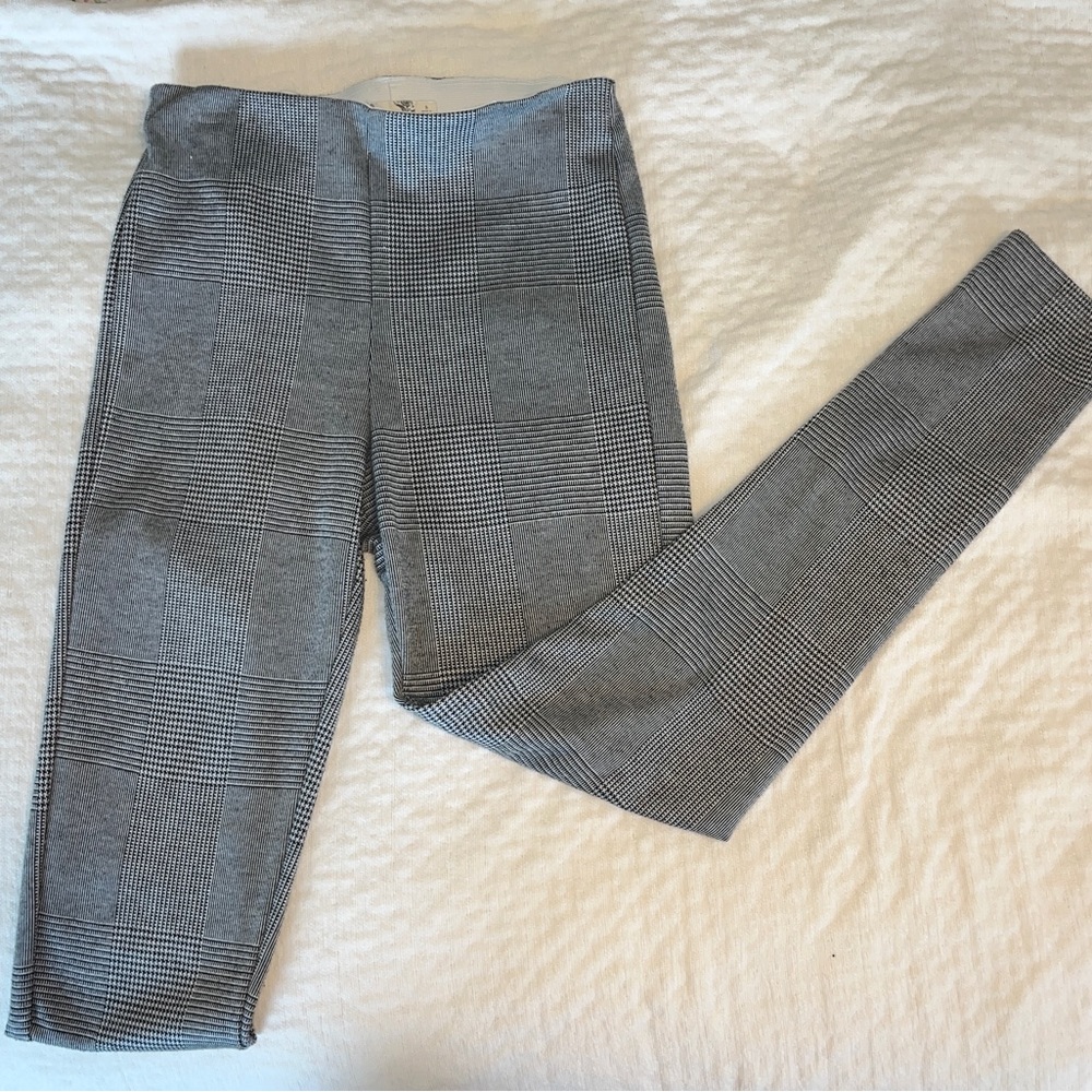 Dillards plaid, stretchy work pants